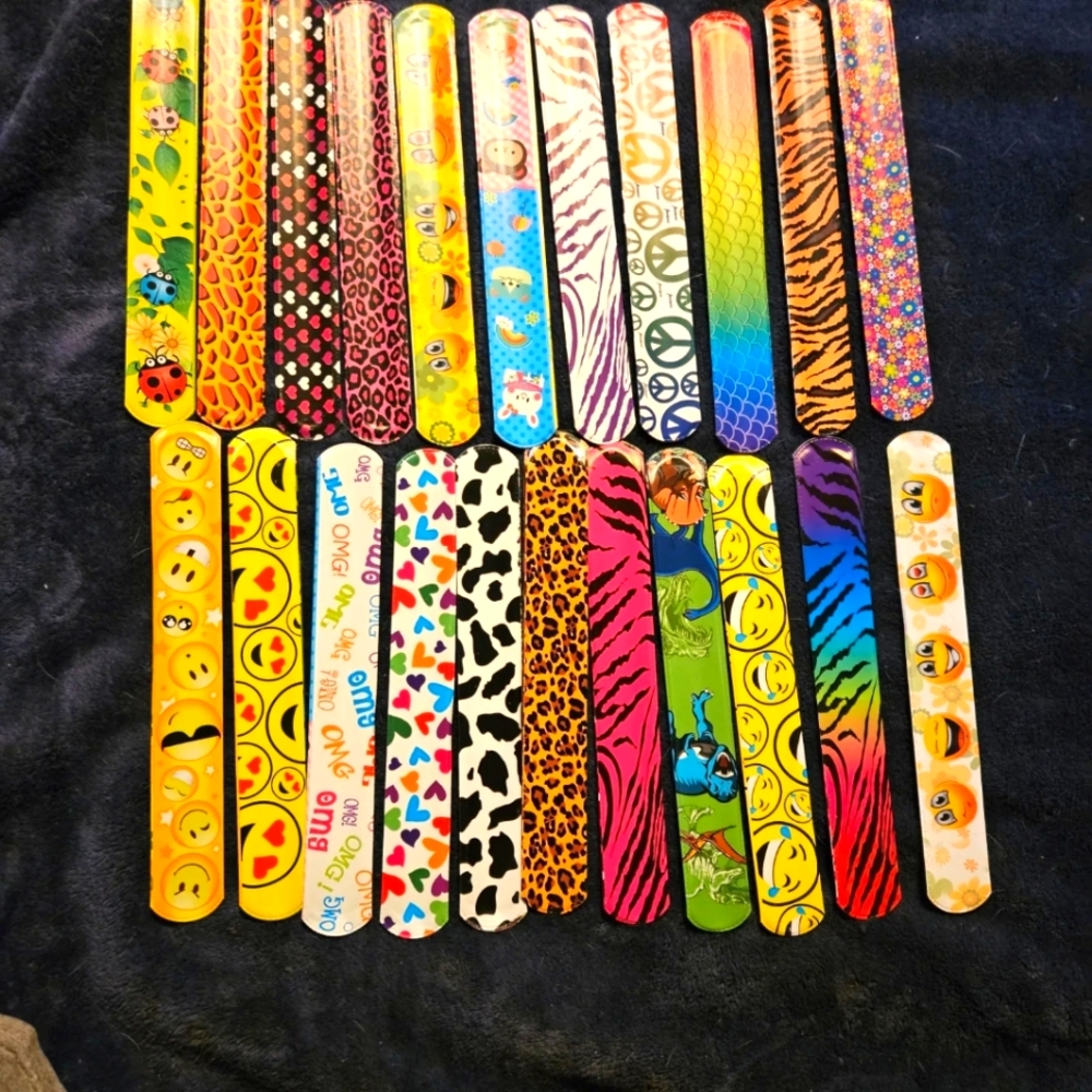 Slap bracelets